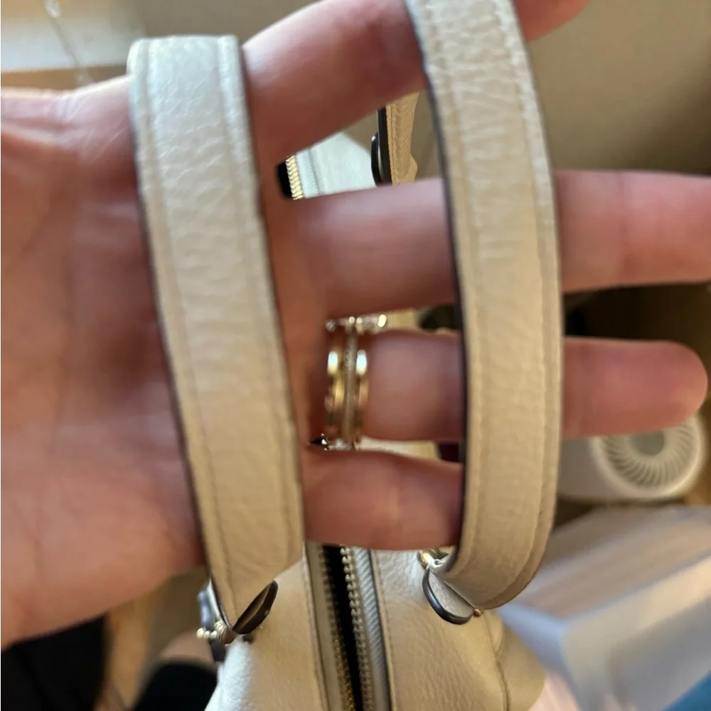 Coach Handbag - Picture 3 of 8